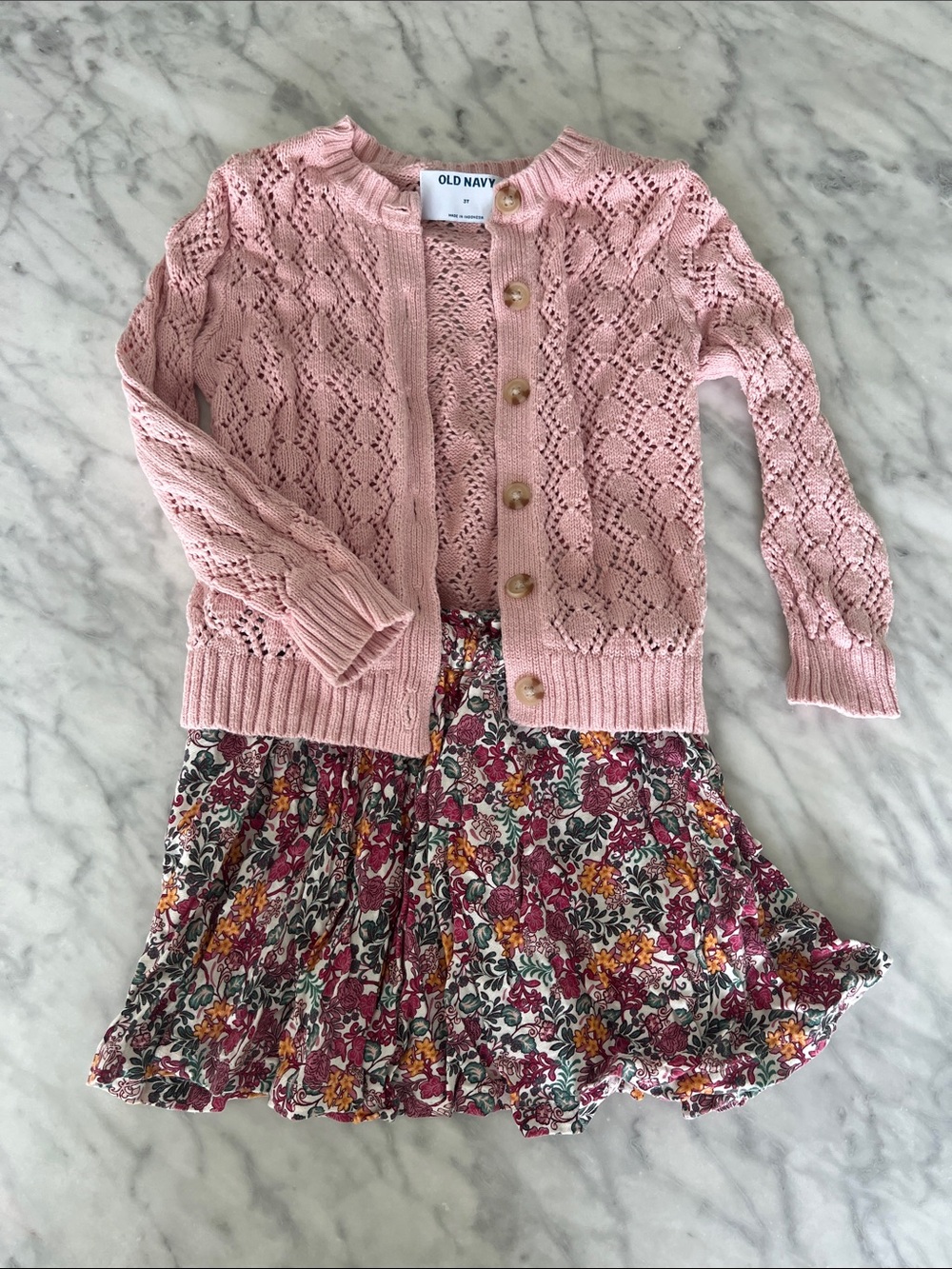 Old Navy Size 3T Outfit